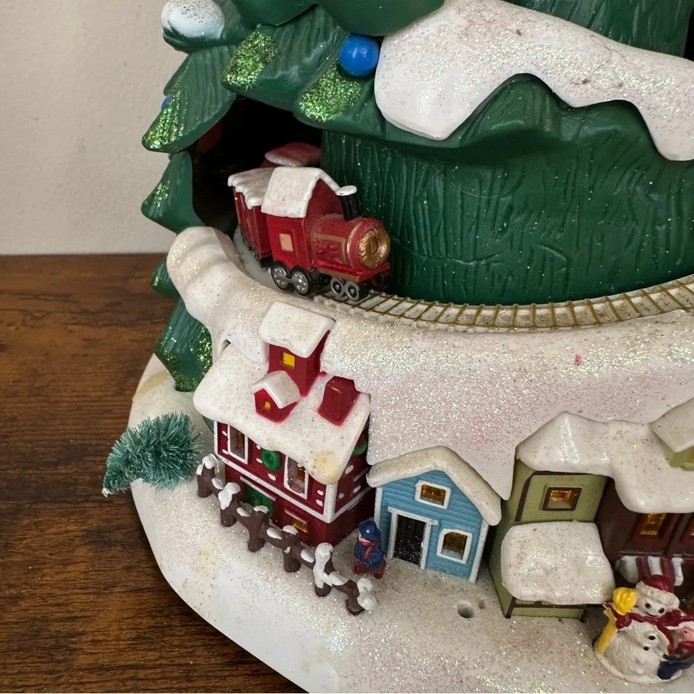Vintage Avon 2007 Musical Christmas Tree with Moving Train & Village Scene - Picture 8 of 11